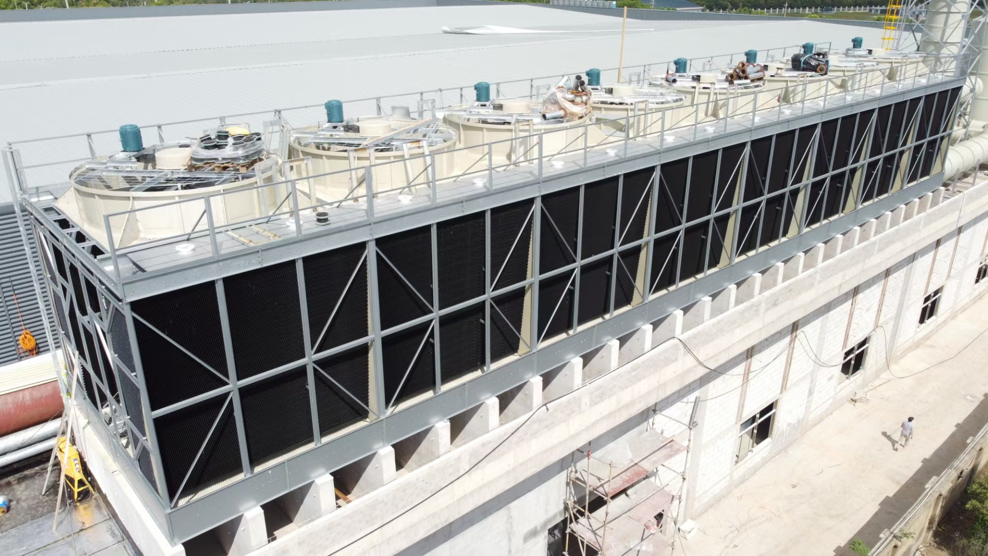 玻璃鋼冷卻塔擁有很多適用領域,玻璃鋼冷卻塔型號規格