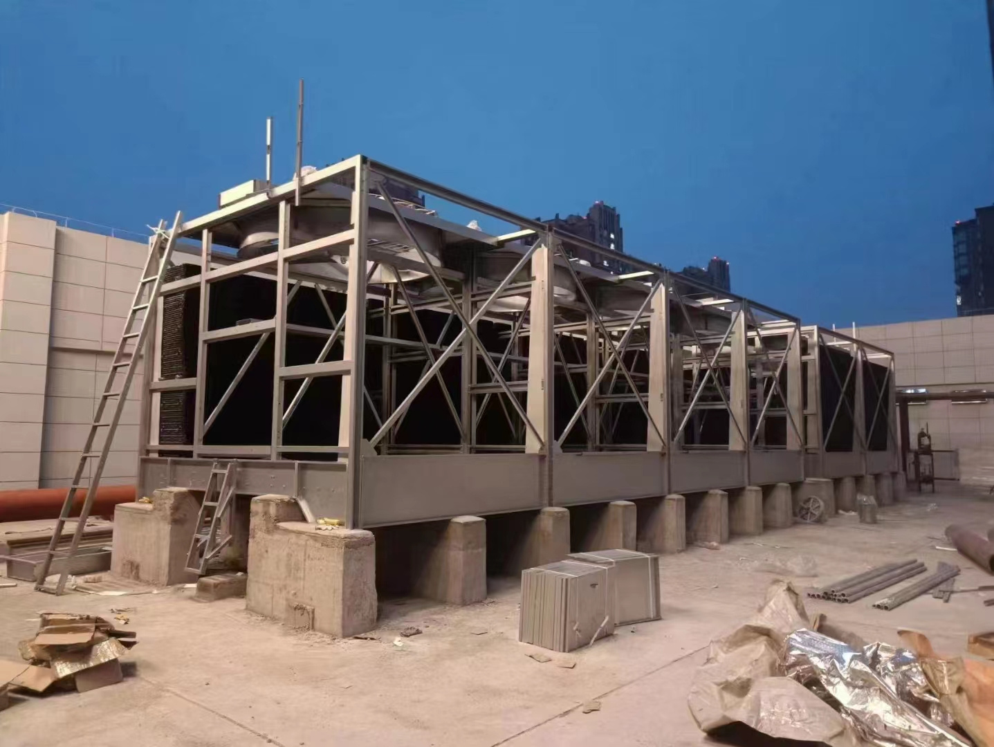 為什么對冷卻塔的排水作業有嚴格的要求,為什么冷卻塔的水滿了